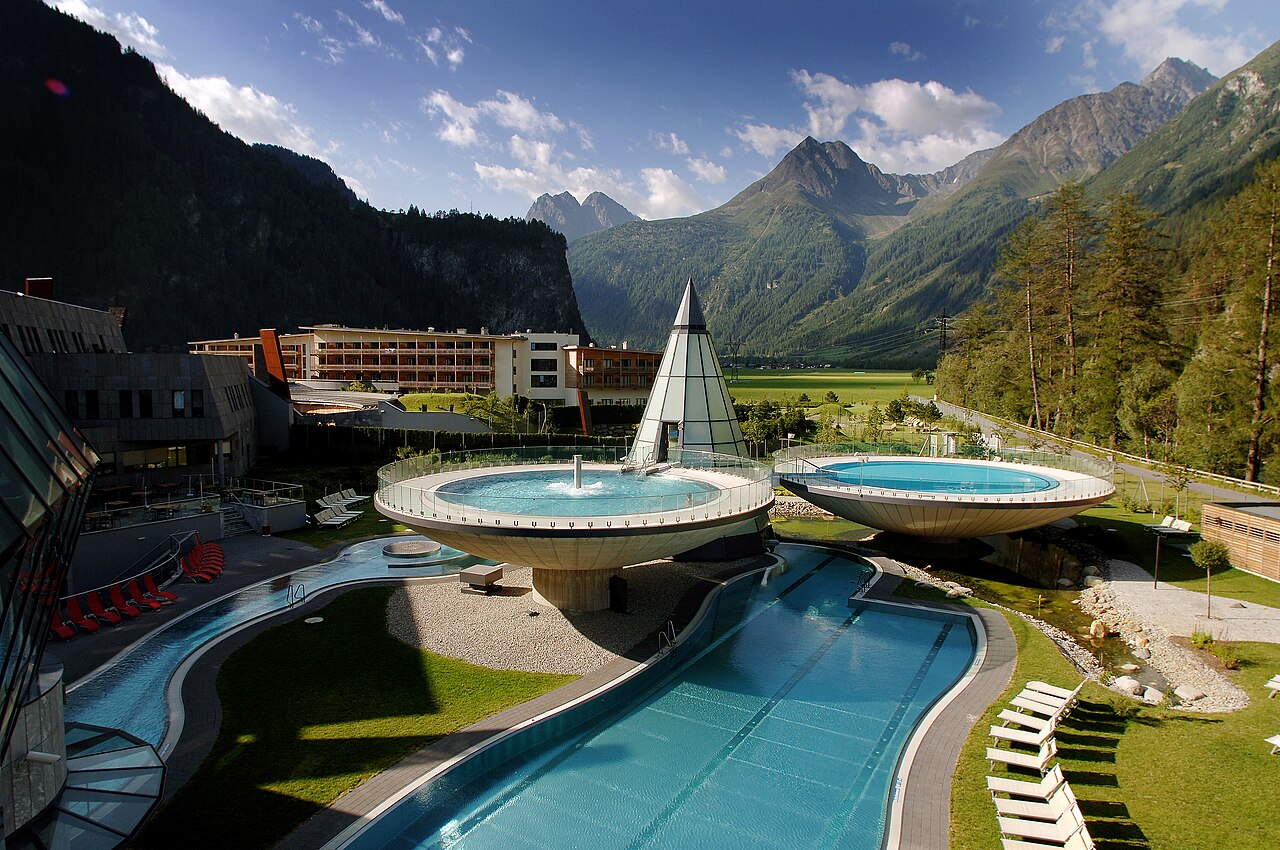 AQUA DOME – Tirol Therme Längenfeld