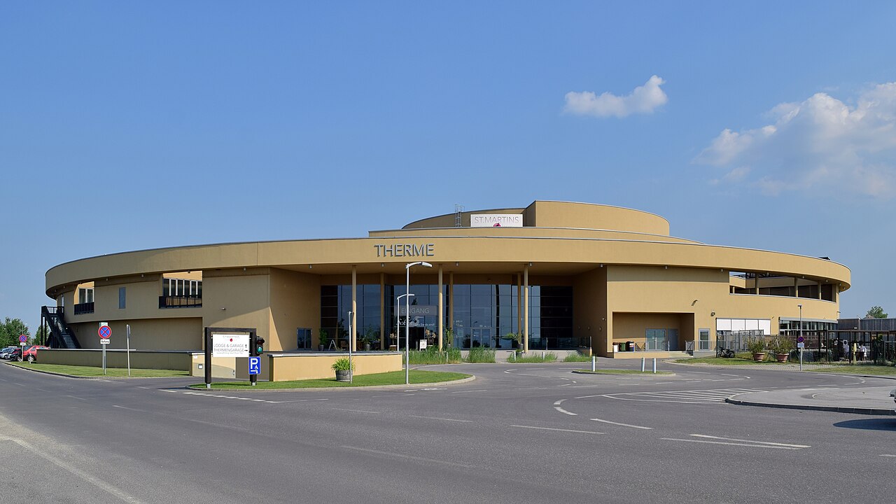 St. Martins Therme & Lodge